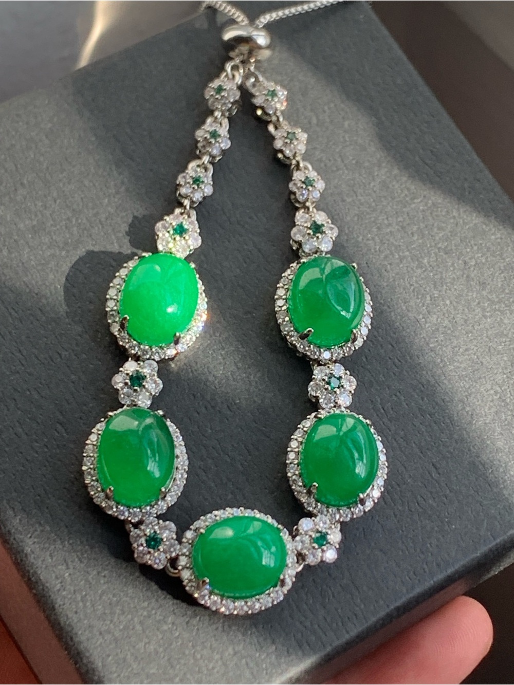 Green Oval Gemstone Bracelet - Silver Tone